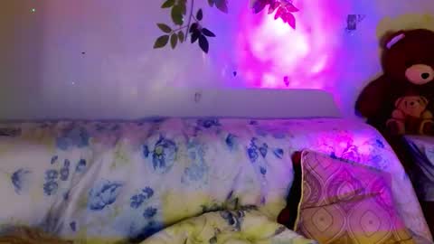 jasmine online show from 09/16/25, 10:44