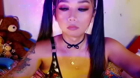 Snapshot of adorableslutxxx chatting on 05/27/26, 07:00 jasmine online show from 05/27/26, 07:00