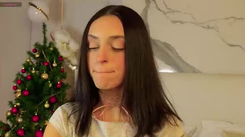 adoracortes online show from 12/03/25, 05:04