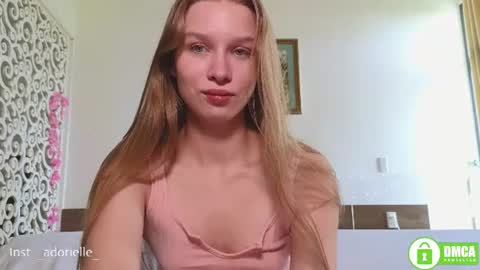 Lia  online show from 06/18/26, 05:41