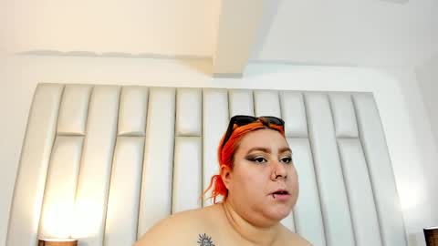 Snapshot of adreeaperez1 chatting on 09/17/25, 11:34 ANDREA PEREZ online show from 09/17/25, 11:34