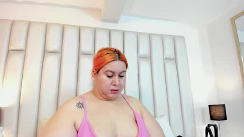 Snapshot of adreeaperez1 chatting on 09/22/25, 11:34 ANDREA PEREZ online show from 09/22/25, 11:34