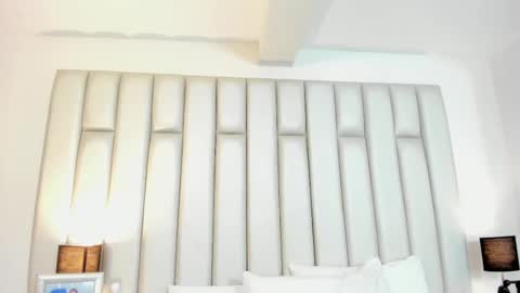 Snapshot of adreeaperez1 chatting on 10/23/25, 11:42 ANDREA PEREZ online show from 10/23/25, 11:42