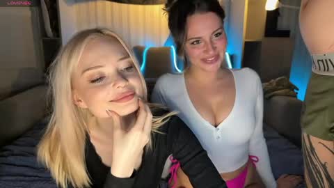 Snapshot of adrenaline_lush chatting on 03/25/26, 01:33 Dorothy Mayfield online show from 03/25/26, 01:33