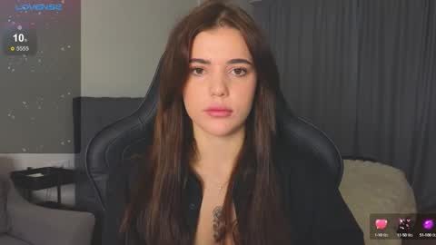 Adriana online show from 10/12/25, 02:43