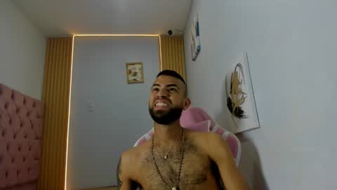 adri_sexboy229 online show from 09/09/25, 02:11