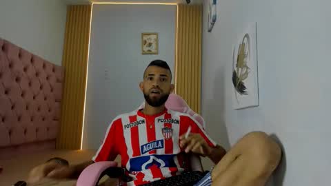 adri_sexboy229 online show from 09/10/25, 02:11