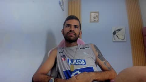 adri_sexboy229 online show from 10/23/25, 07:51
