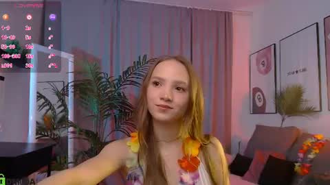 Snapshot of adria_arjona chatting on 08/08/26, 01:19 Eva online show from 08/08/26, 01:19