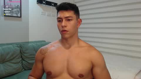 Snapshot of adrian_del_mar chatting on 03/05/26, 01:01 Adrian del Mar online show from 03/05/26, 01:01
