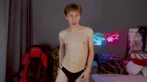 Adrian online show from 12/08/24, 08:25