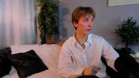 Adrian online show from 12/17/24, 06:53