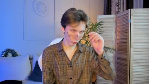 Adrian online show from 12/21/24, 05:03