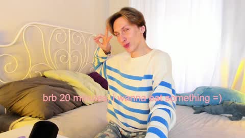 Adrian online show from 01/05/25, 09:26