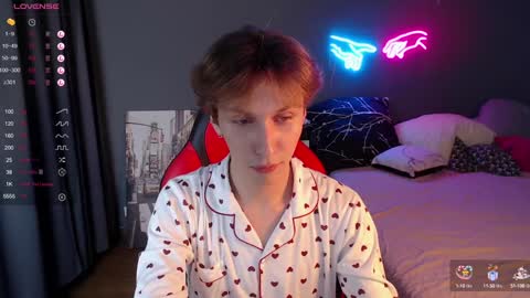 Adrian online show from 01/12/25, 10:23