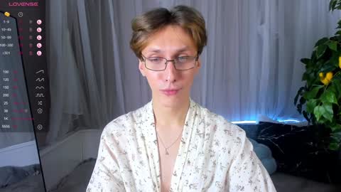 Adrian online show from 01/25/25, 04:35
