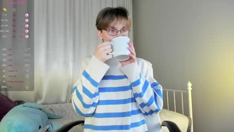 Adrian online show from 02/06/25, 04:14