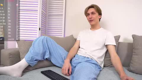 Adrian online show from 03/12/25, 03:51