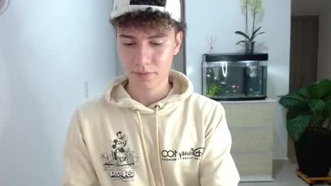 adrian morelli online show from 12/18/24, 02:32