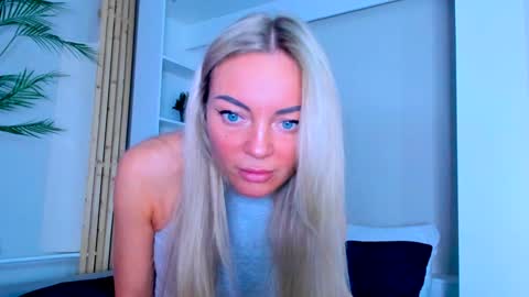 Adriana online show from 02/01/25, 06:32