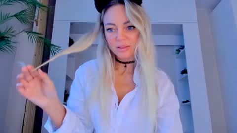 Adriana online show from 03/07/25, 12:12