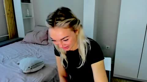 Adriana online show from 06/04/26, 06:08