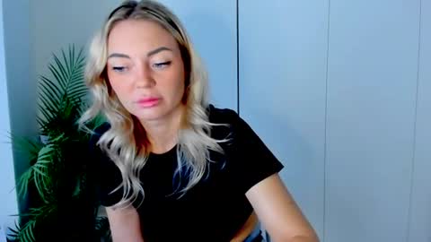 Adriana online show from 06/28/26, 09:48
