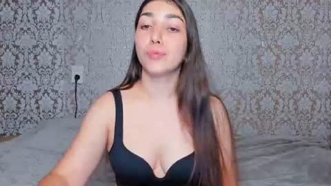 Adriana online show from 06/25/26, 06:45