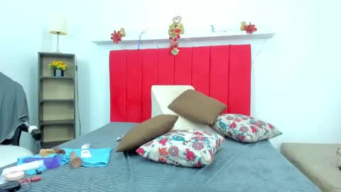 adriana online show from 12/25/24, 04:33