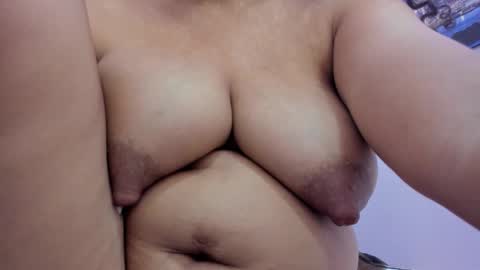 Snapshot of adrianasex_69 chatting on 11/25/25, 04:40 adriana online show from 11/25/25, 04:40