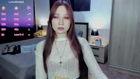 Snapshot of adrianfay chatting on 12/05/25, 11:41 AdrianFay online show from 12/05/25, 11:41