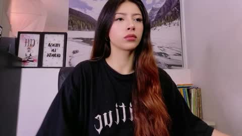 Adriana  online show from 06/07/26, 09:46