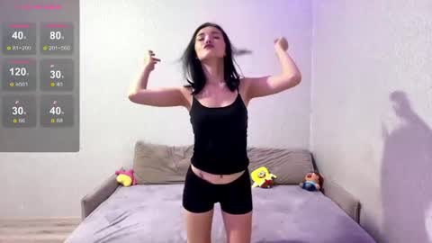 Snapshot of adrianna_raven chatting on 07/28/26, 11:17 Adriana online show from 07/28/26, 11:17