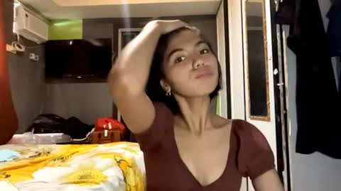 Mila online show from 06/17/26, 03:09