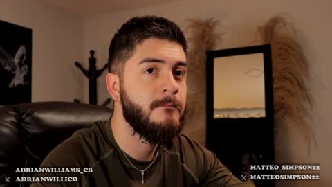 Snapshot of adrianwilliams_ chatting on 12/02/24, 01:14 Adrian Williams online show from 12/02/24, 01:14