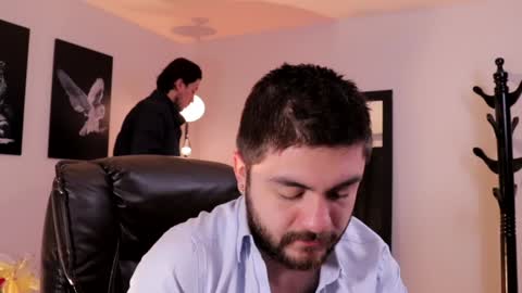 Snapshot of adrianwilliams_ chatting on 01/28/25, 11:28 Adrian Williams online show from 01/28/25, 11:28