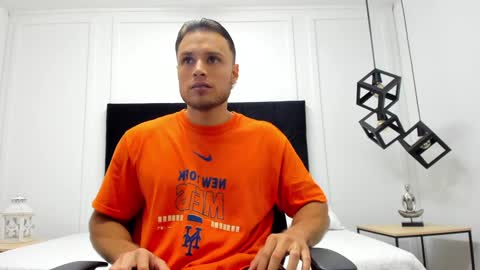 Adrein Roche online show from 02/05/25, 11:17