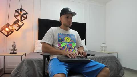 Adrein Roche online show from 02/26/25, 11:15