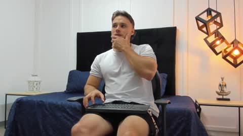 Adrein Roche online show from 03/06/25, 12:00