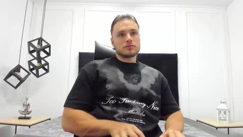 Adrein Roche online show from 09/27/25, 10:59