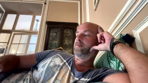 adrienfromparis online show from 02/24/25, 09:53