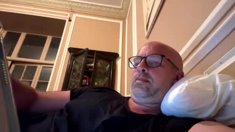 adrienfromparis online show from 05/11/26, 08:06
