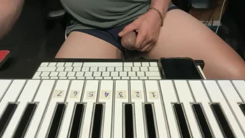 adrii207094 online show from 06/14/26, 02:46