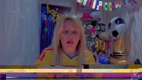 adriiana_fox_ online show from 07/03/26, 04:13