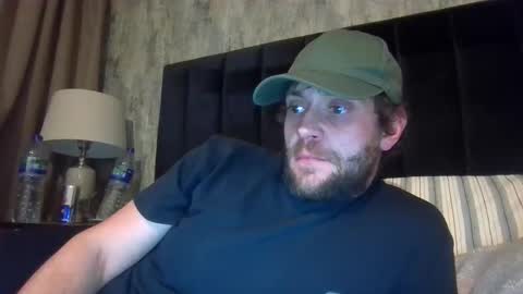 Snapshot of adventure69738921 chatting on 12/14/25, 03:39 adventure69738921 online show from 12/14/25, 03:39