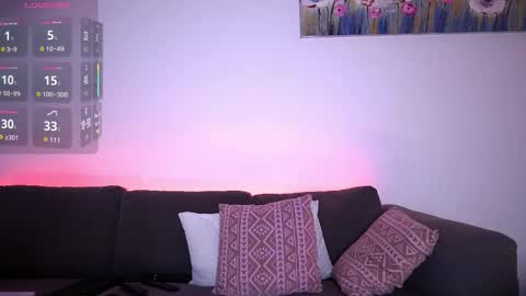 Snapshot of ady_w_o_w chatting on 11/15/25, 12:13 Ada online show from 11/15/25, 12:13