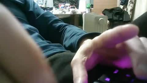 adyyo4040 online show from 12/31/24, 06:35