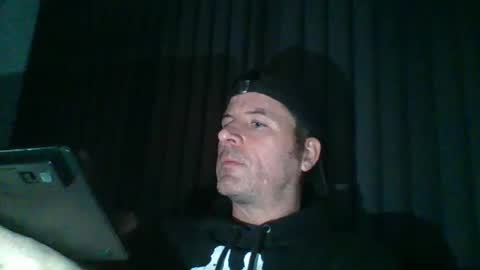 Snapshot of adz170578 chatting on 10/12/25, 02:32 adz170578 online show from 10/12/25, 02:32