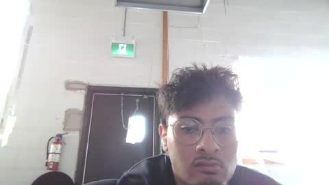 adzboiii78910 online show from 07/01/26, 07:35