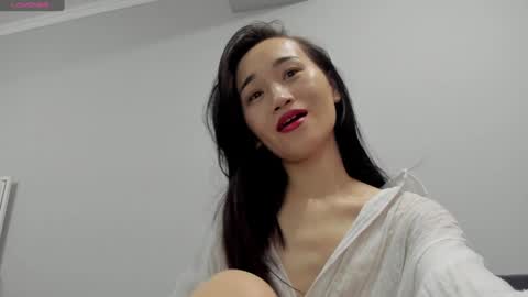 Snapshot of ae_nie chatting on 12/30/24, 10:10 Aenie online show from 12/30/24, 10:10